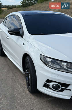 Купе Volkswagen CC / Passat CC 2013 в 