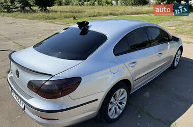 Купе Volkswagen CC / Passat CC 2011 в 
