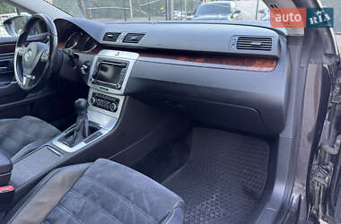 Купе Volkswagen CC / Passat CC 2010 в 