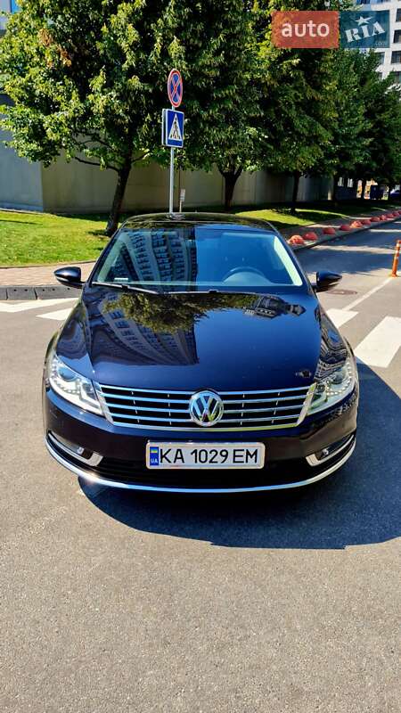 Купе Volkswagen CC / Passat CC 2015 в Киеве