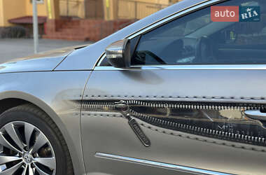 Купе Volkswagen CC / Passat CC 2009 в 