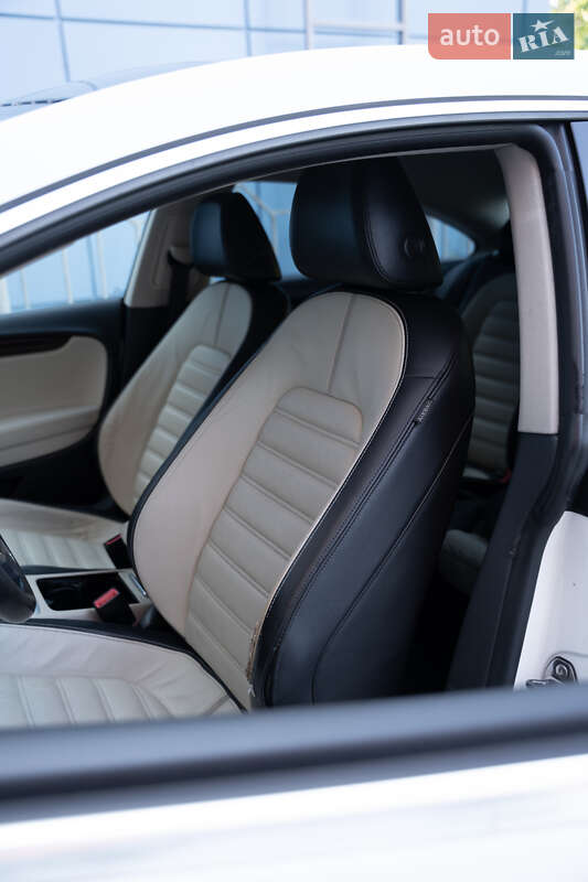Седан Volkswagen CC / Passat CC 2011 в Одесі фото 15 Седан Volkswagen CC / Passat CC 2011 в Одесі