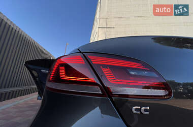 Купе Volkswagen CC / Passat CC 2012 в 