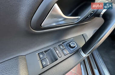 Купе Volkswagen CC / Passat CC 2012 в 