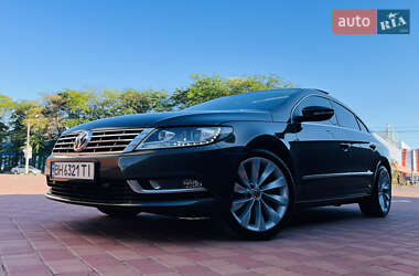 Купе Volkswagen CC / Passat CC 2012 в 