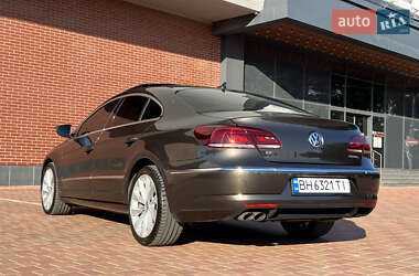 Купе Volkswagen CC / Passat CC 2012 в 