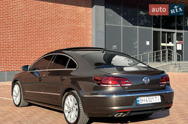Купе Volkswagen CC / Passat CC 2012 в 