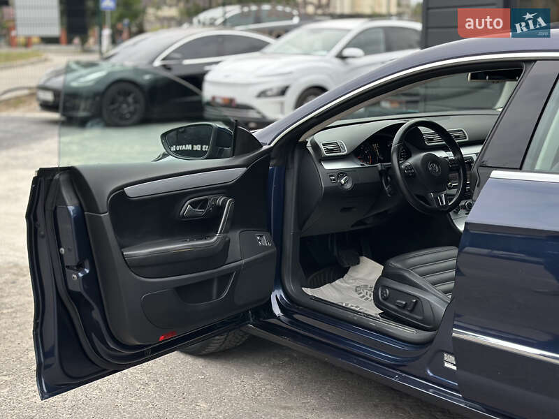 Купе Volkswagen CC / Passat CC 2012 в Шептицькому