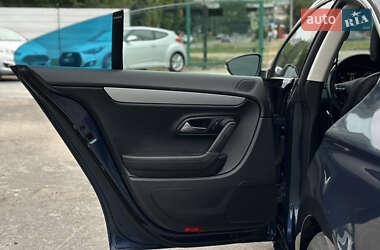 Купе Volkswagen CC / Passat CC 2012 в 