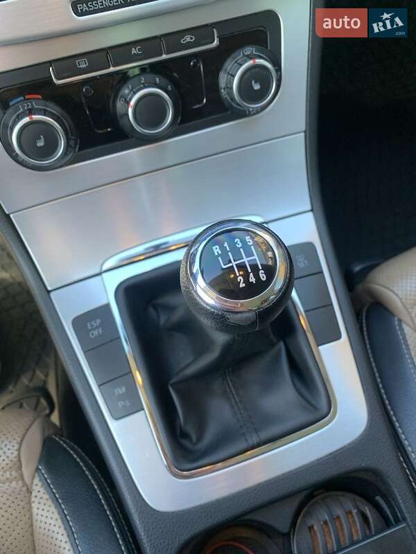 Купе Volkswagen CC / Passat CC 2010 в Красилові