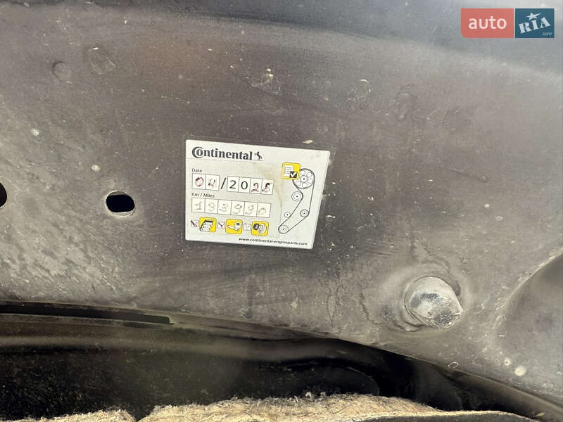 Купе Volkswagen CC / Passat CC 2014 в Вышгороде