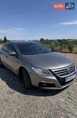 Купе Volkswagen CC / Passat CC 2010 в 