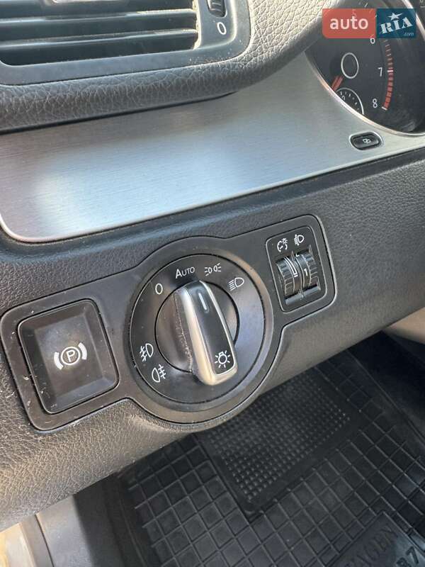 Купе Volkswagen CC / Passat CC 2010 в Одесі