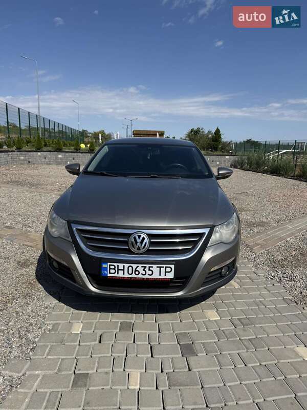 Купе Volkswagen CC / Passat CC 2010 в Одесі