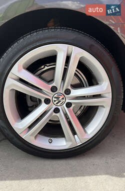Купе Volkswagen CC / Passat CC 2015 в 