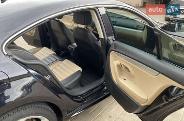 Купе Volkswagen CC / Passat CC 2013 в 