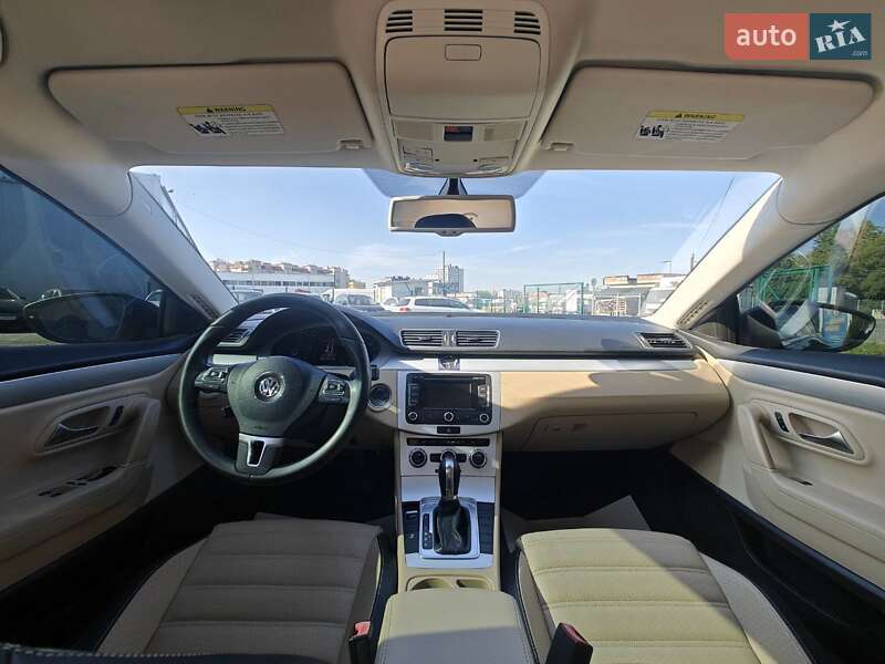 Купе Volkswagen CC / Passat CC 2013 в Львове