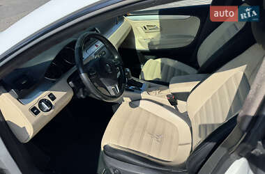 Купе Volkswagen CC / Passat CC 2011 в 