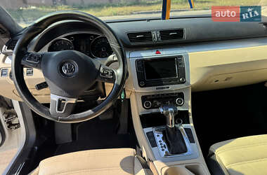 Купе Volkswagen CC / Passat CC 2011 в 