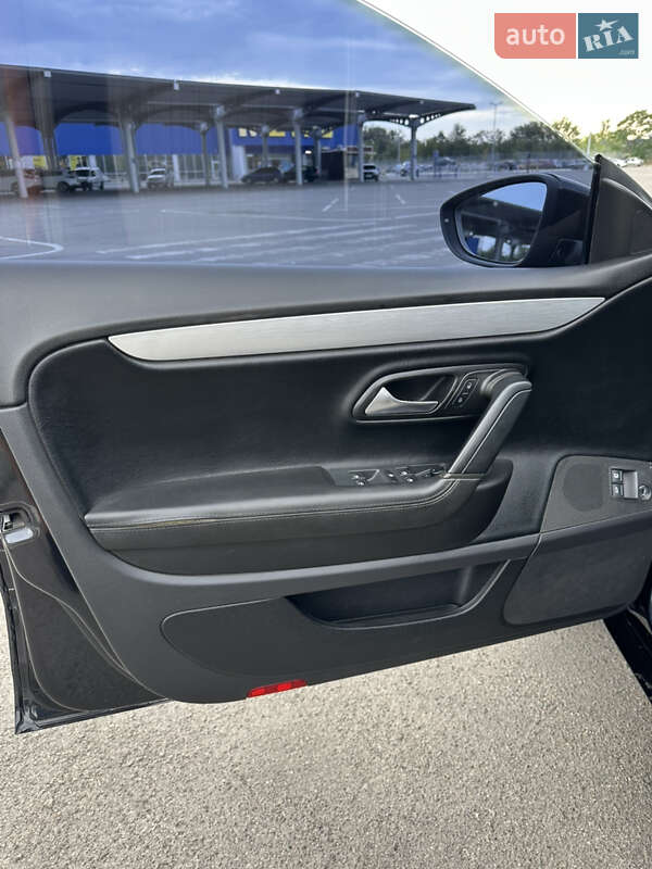 Купе Volkswagen CC / Passat CC 2012 в Запорожье