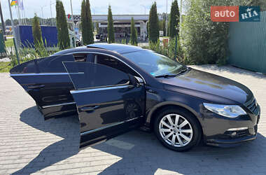 Купе Volkswagen CC / Passat CC 2011 в 