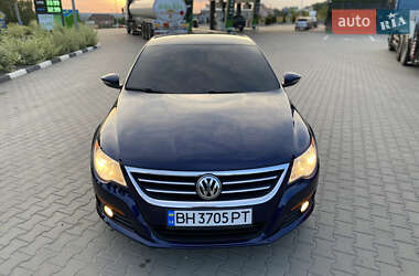 Купе Volkswagen CC / Passat CC 2010 в 