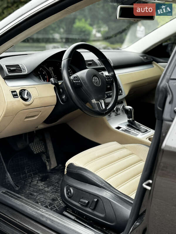 Купе Volkswagen CC / Passat CC 2012 в Лубнах
