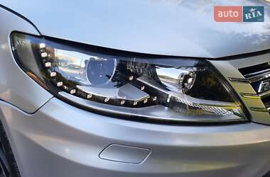 Купе Volkswagen CC / Passat CC 2013 в 