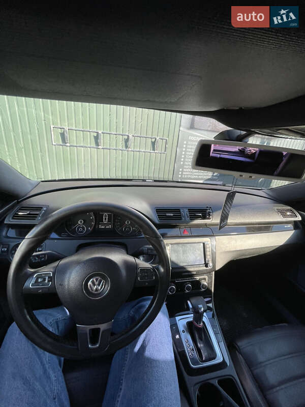 Купе Volkswagen CC / Passat CC 2010 в Полонному
