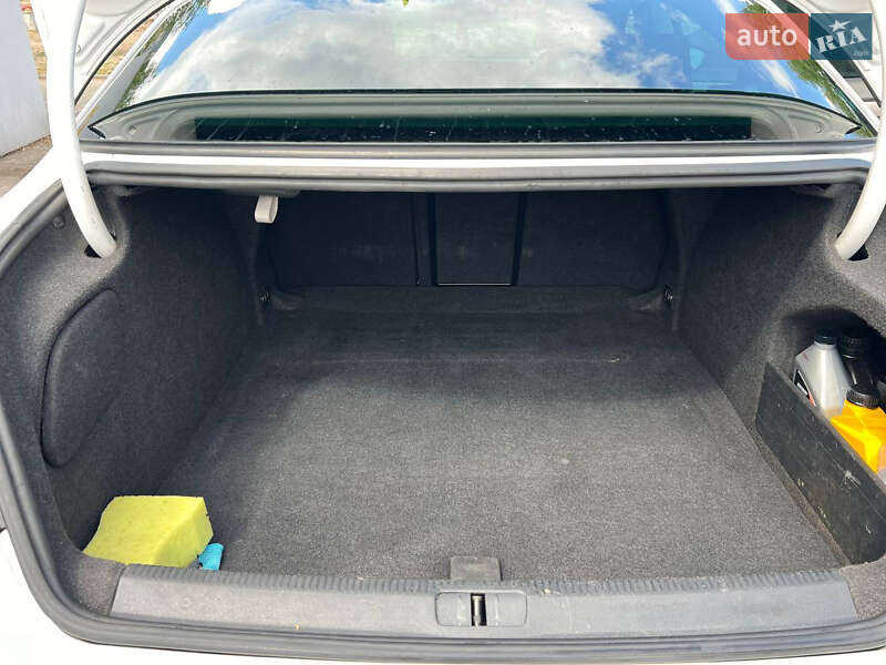 Купе Volkswagen CC / Passat CC 2011 в Черкассах