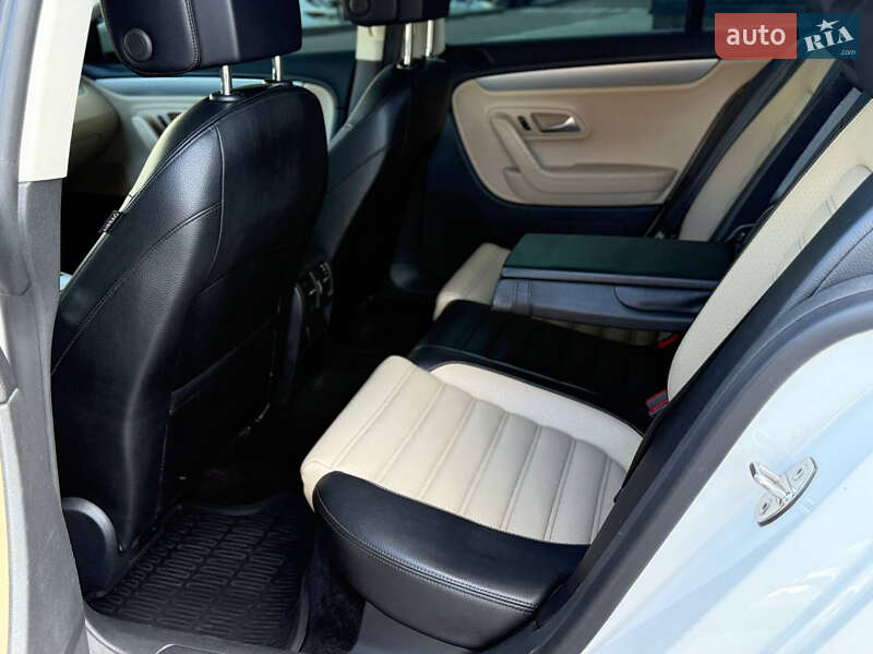 Купе Volkswagen CC / Passat CC 2014 в Одесі