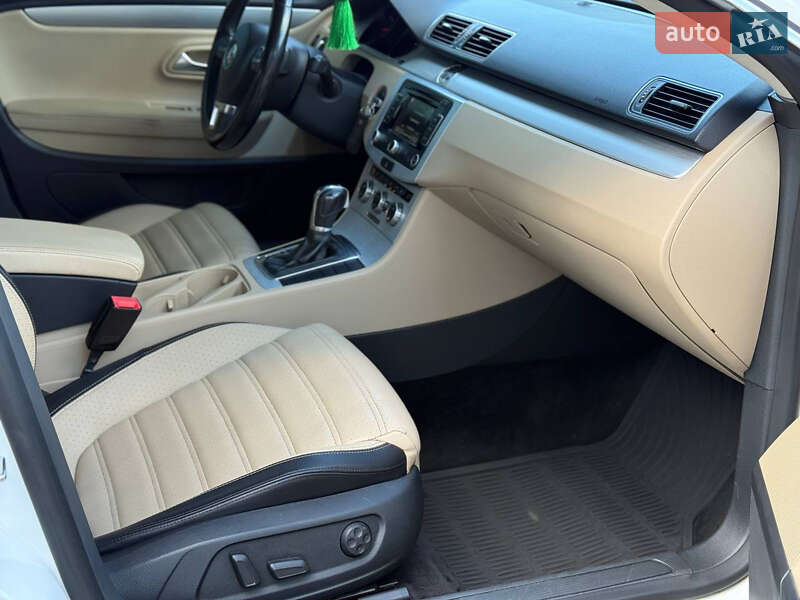 Купе Volkswagen CC / Passat CC 2014 в Одесі