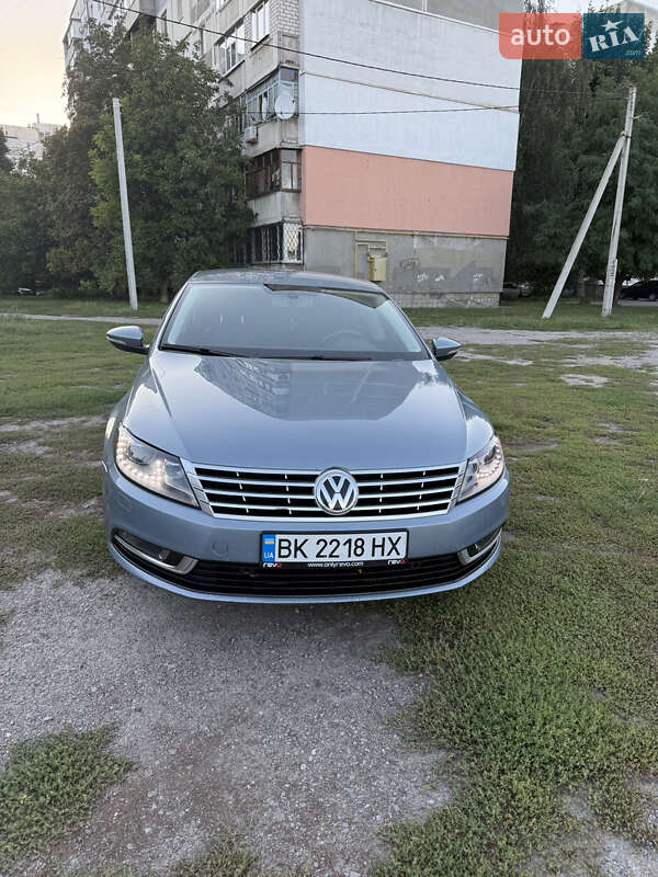 Купе Volkswagen CC / Passat CC 2012 в Кам'янському