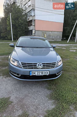 Купе Volkswagen CC / Passat CC 2012 в 
