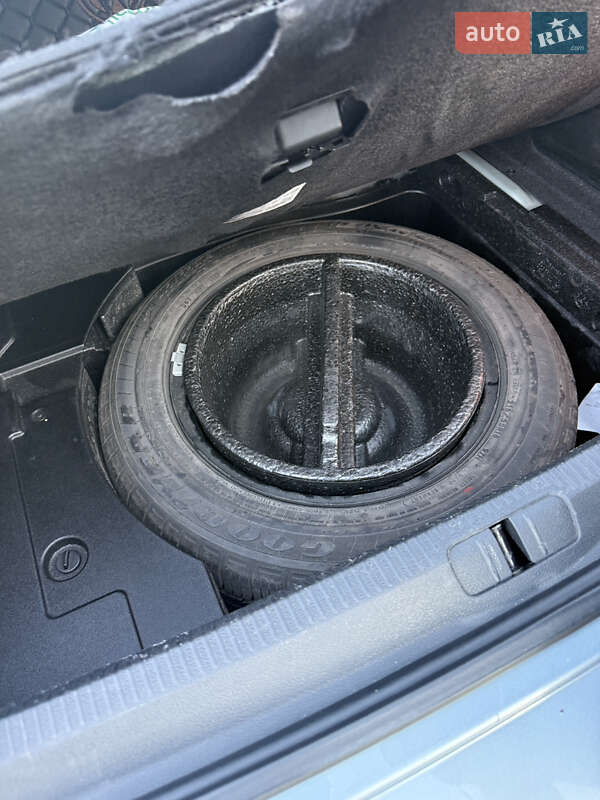 Купе Volkswagen CC / Passat CC 2012 в Кам'янському