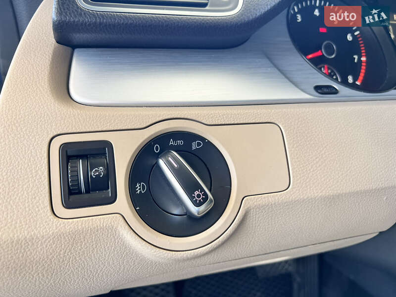 Купе Volkswagen CC / Passat CC 2014 в Николаеве