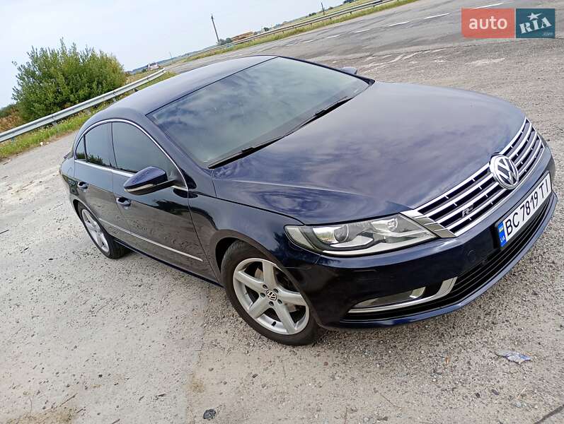 Купе Volkswagen CC / Passat CC 2013 в Львові