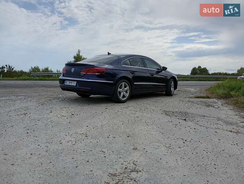 Купе Volkswagen CC / Passat CC 2013 в Львові