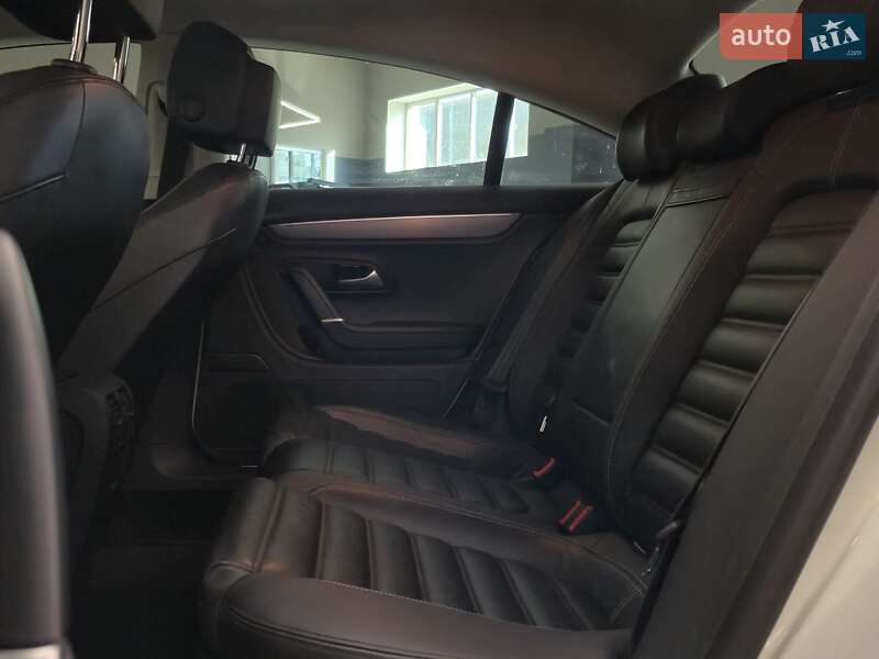 Купе Volkswagen CC / Passat CC 2012 в Николаеве