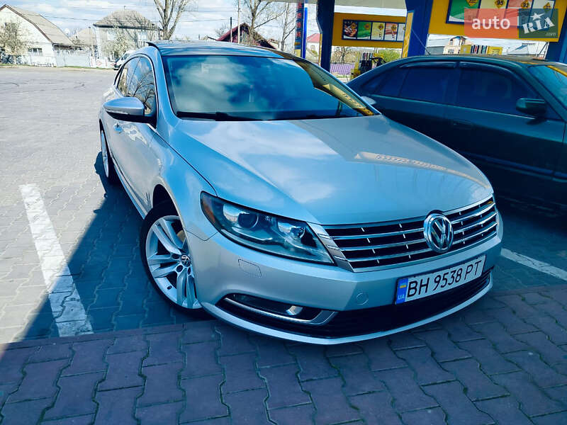 Купе Volkswagen CC / Passat CC 2012 в 