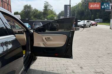 Купе Volkswagen CC / Passat CC 2013 в 