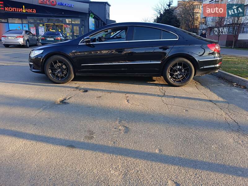 Купе Volkswagen CC / Passat CC 2010 в Киеве