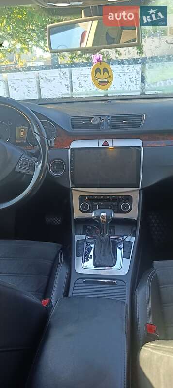 Купе Volkswagen CC / Passat CC 2010 в Киеве