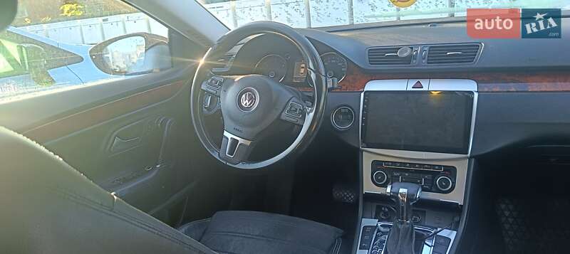 Купе Volkswagen CC / Passat CC 2010 в Киеве