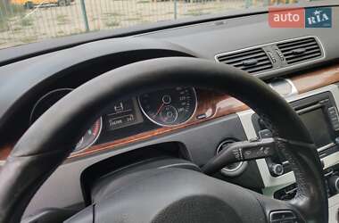 Купе Volkswagen CC / Passat CC 2011 в 