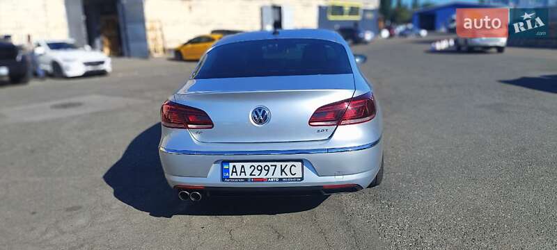 Купе Volkswagen CC / Passat CC 2012 в Києві