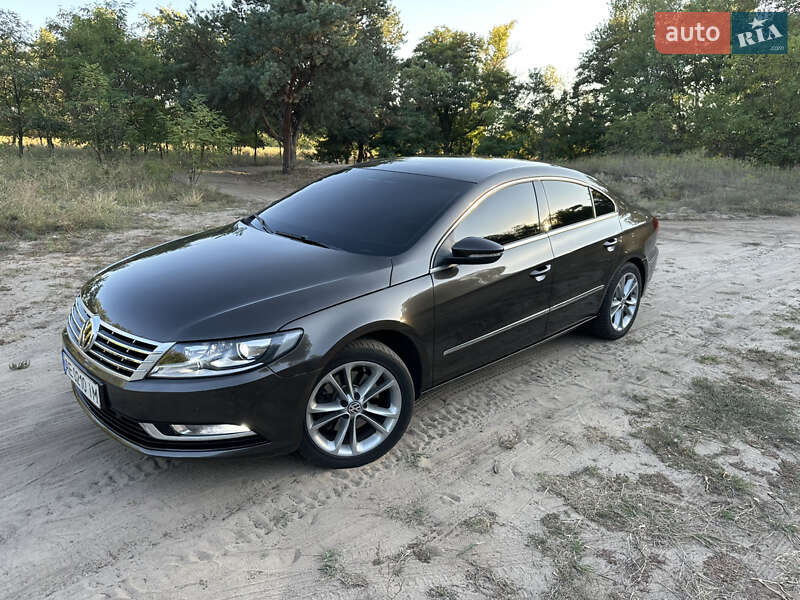 Купе Volkswagen CC / Passat CC 2012 в 