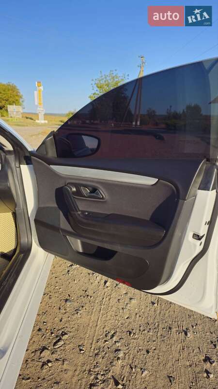 Купе Volkswagen CC / Passat CC 2012 в Вінниці