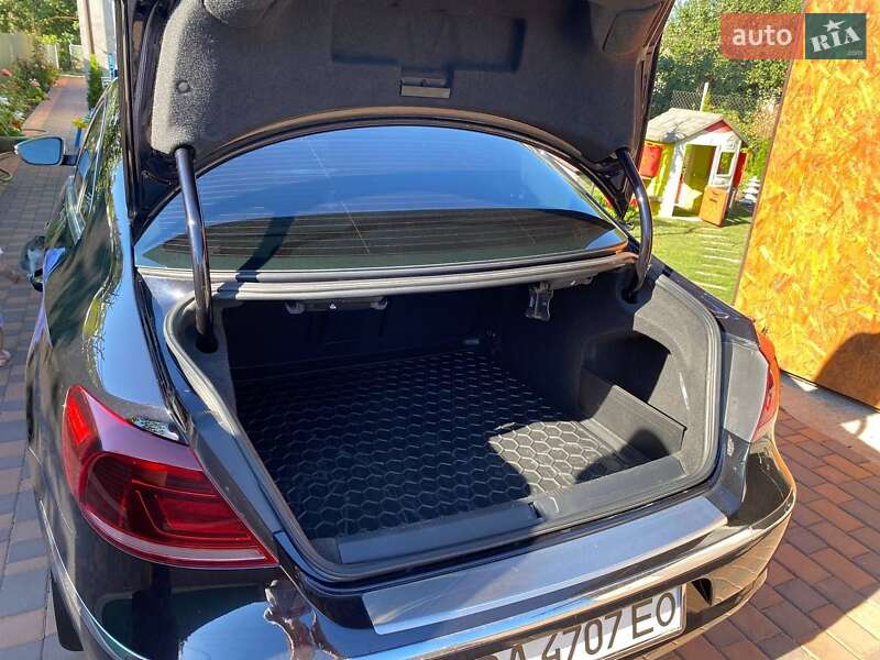 Купе Volkswagen CC / Passat CC 2012 в Помошной