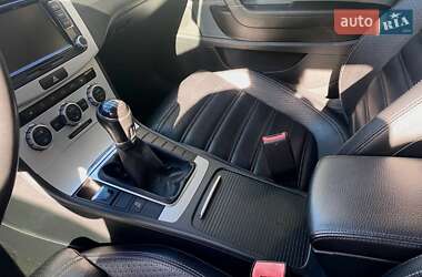 Купе Volkswagen CC / Passat CC 2012 в 